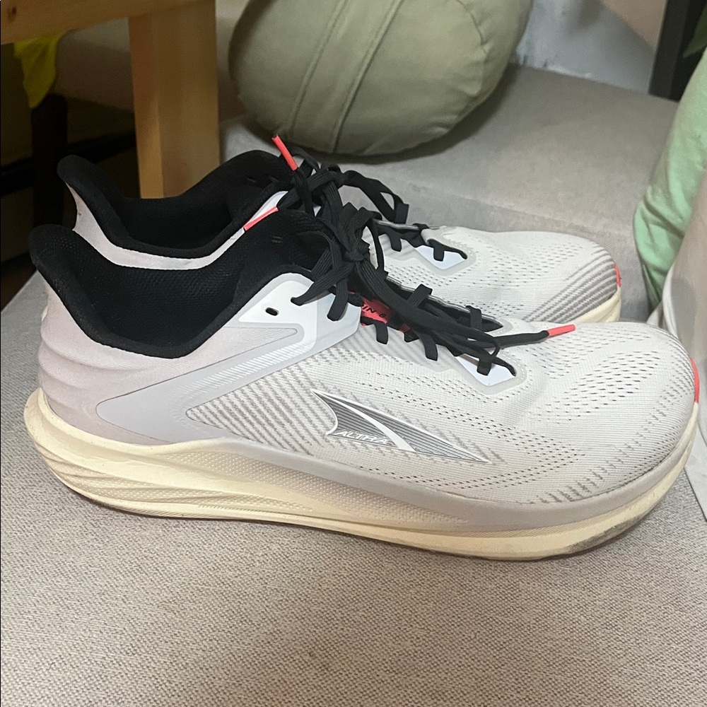 Altra Torin 8 Running Shoes in Gray Men's Size 12.5 Sneakers